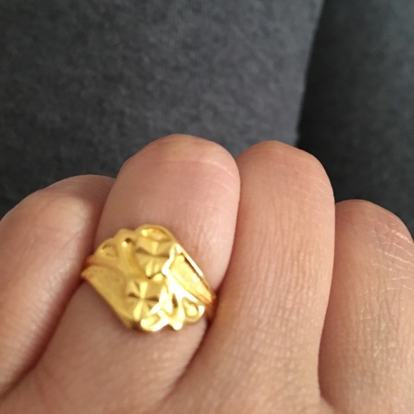 Ring - Picture 2 of 2